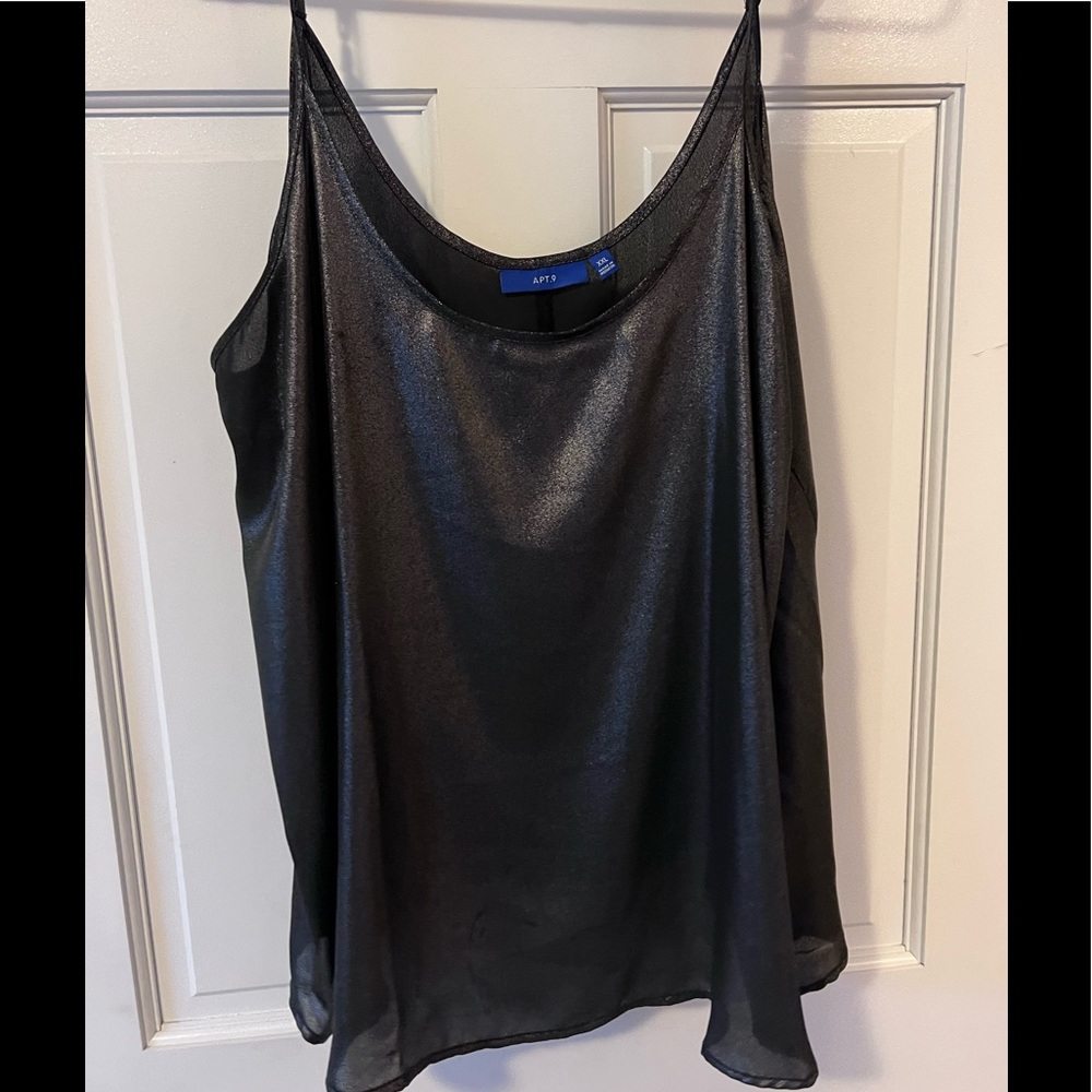Apt 9 loose fit shiny tank top. Xxl flowy